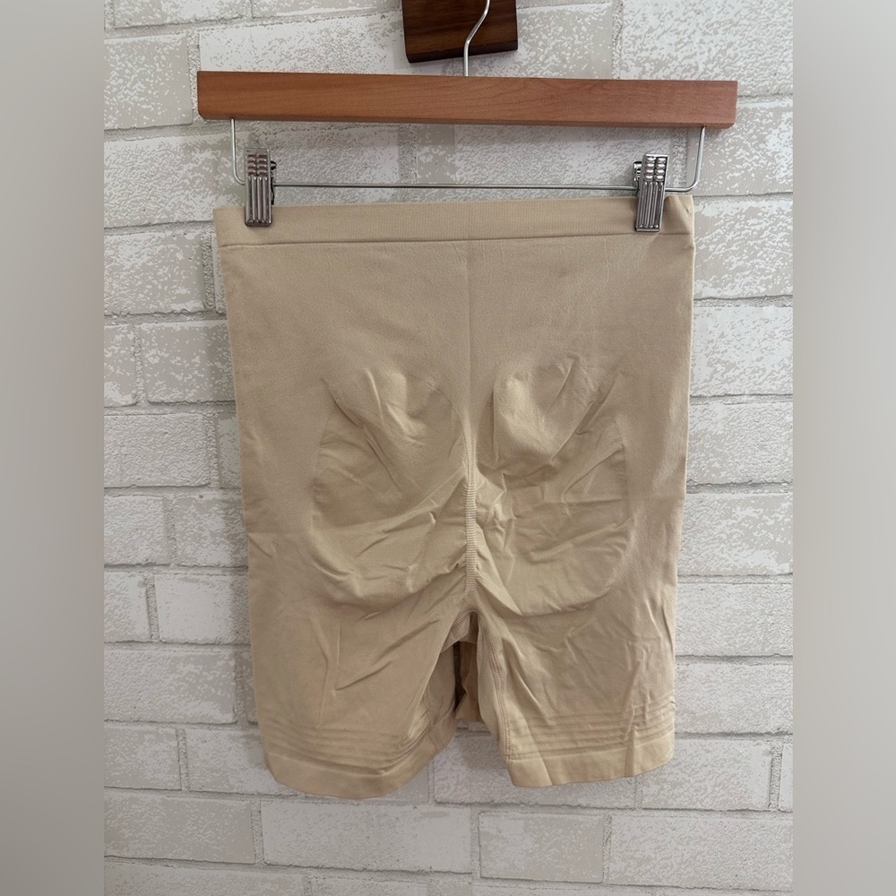 Maidenform Beige shaper shorts for slimming  size 2x #1859